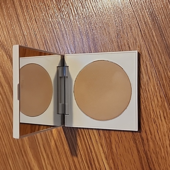 Colourpop Bronzer - Picture 3 of 4